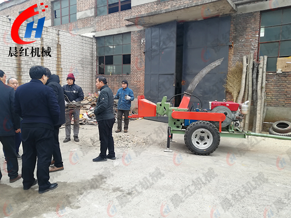 山西果農(nóng)來(lái)廠試機(jī)并簽單